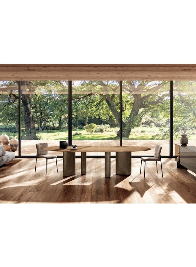 LAGO HOA DINING TABLE