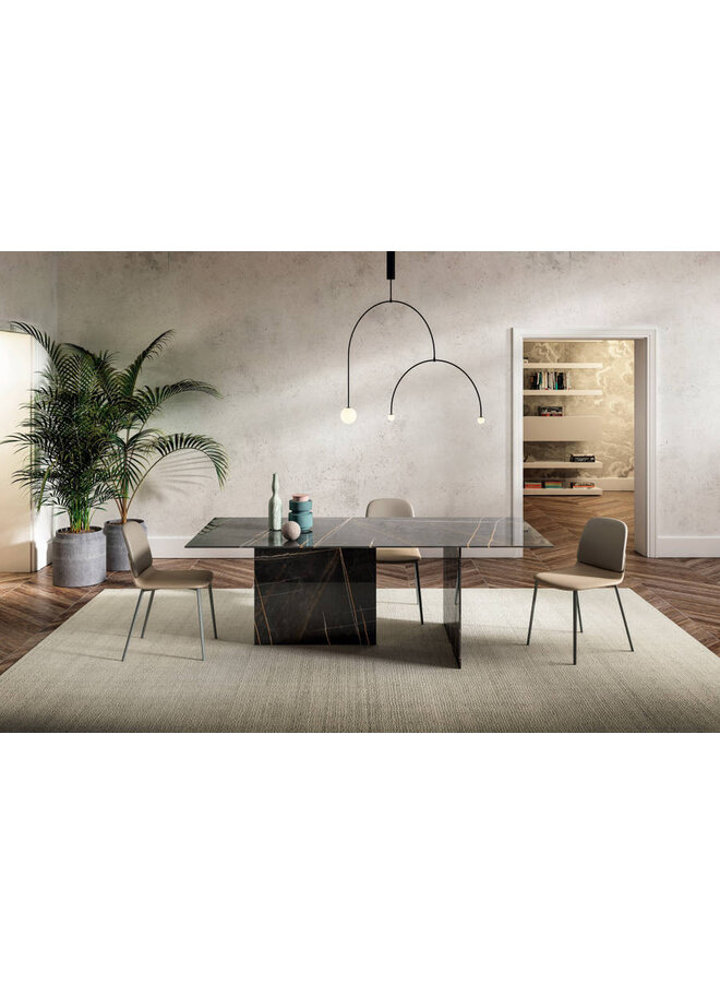 LAGO STRATUM DINING TABLE