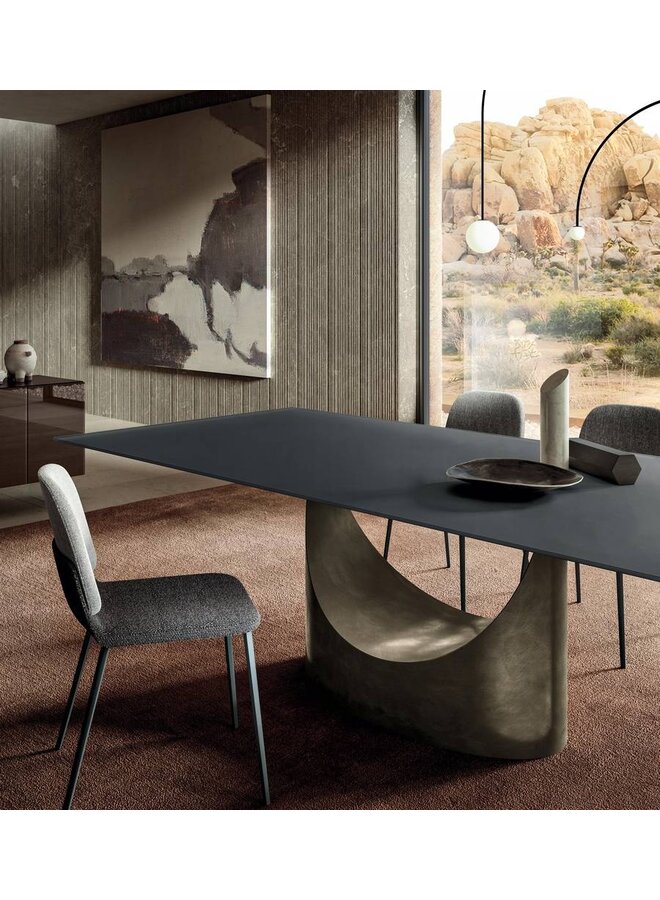 U DINING TABLE