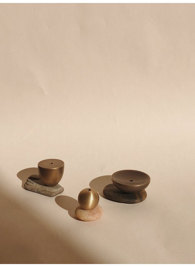 INCENSE HOLDER | PLINTH