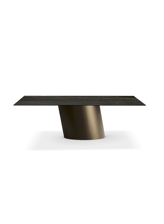 EFORMA DORADO DINING TABLE