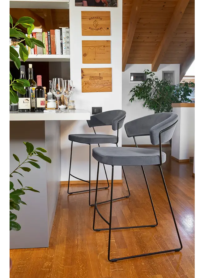CONNUBIA NEW YORK  COUNTER STOOLS
