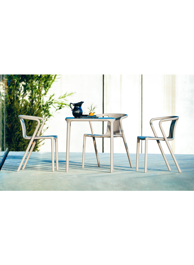 MAGIS AIR ARMLESS DINING CHAIR