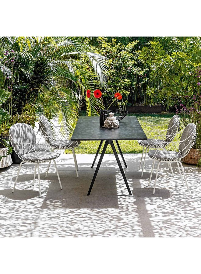 BAGUETTE DINING TABLE