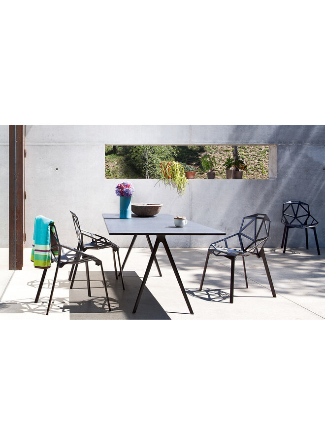 BAGUETTE DINING TABLE