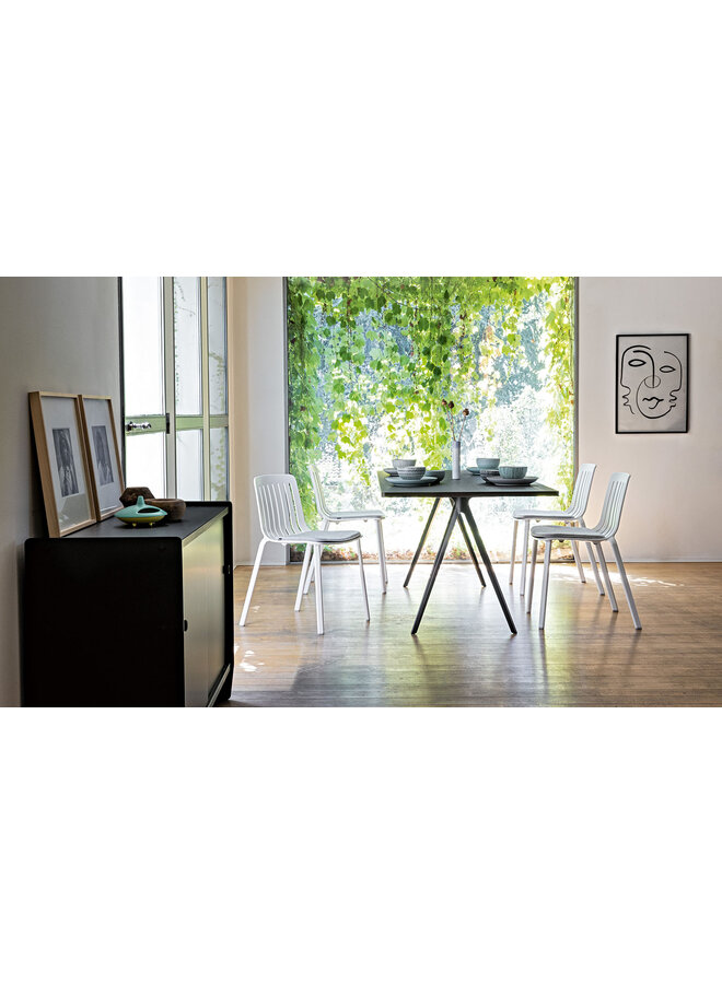 BAGUETTE DINING TABLE