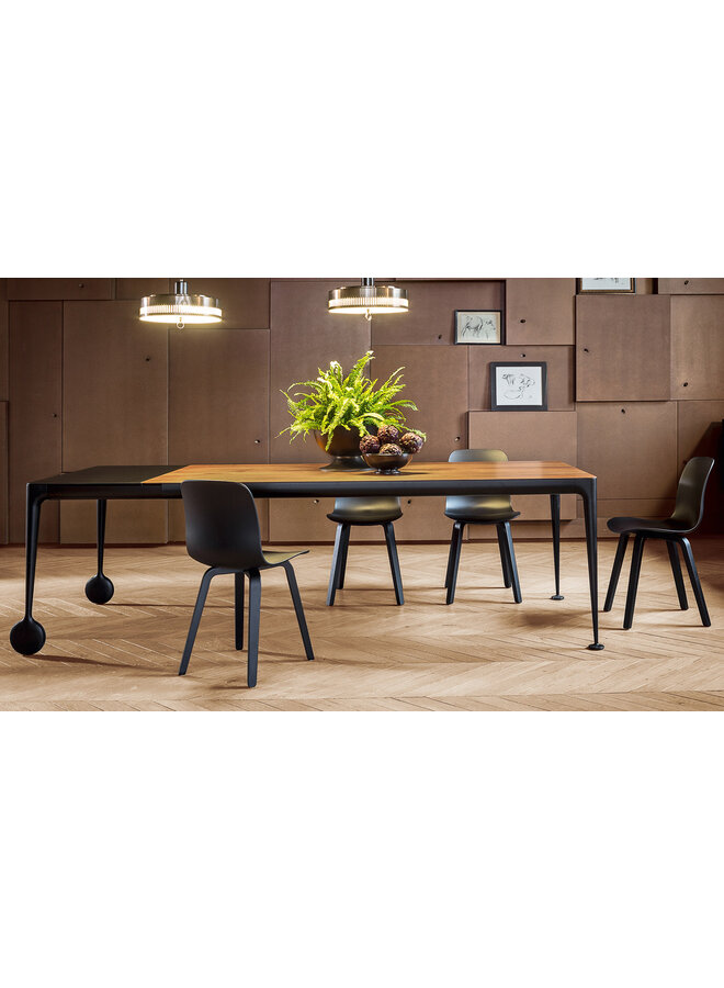 MAGIS BIG WILL EXTENDABLE DINING TABLE