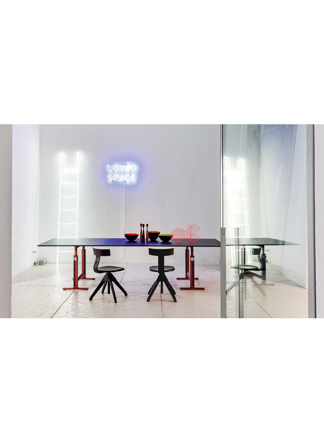 BRUT HEIGHT ADJUSTABLE TABLE