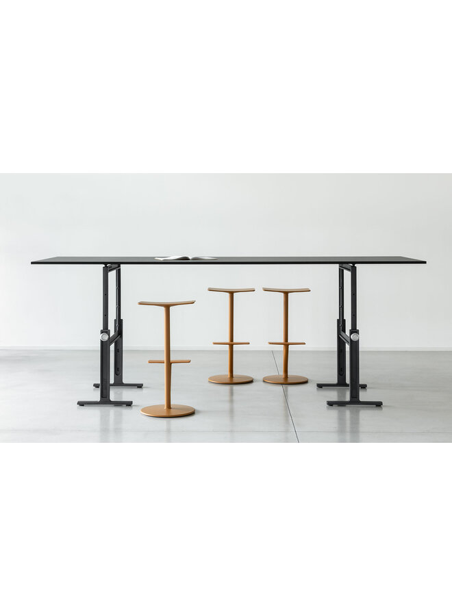 BRUT HEIGHT ADJUSTABLE TABLE