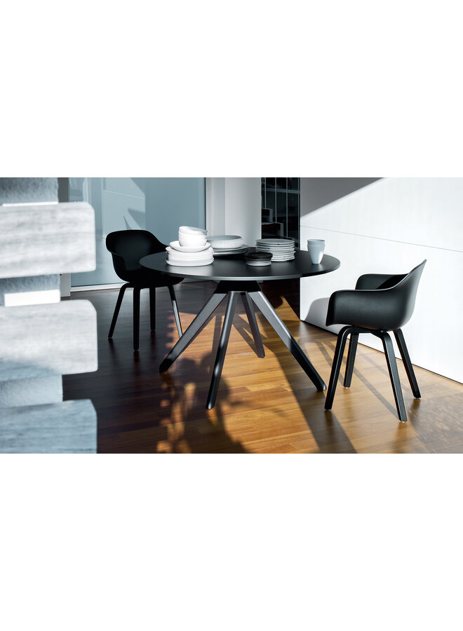 MAGIS CUCKOO DINING TABLE
