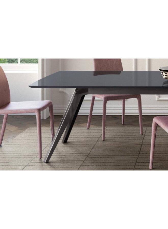 PIANCA DELTA DINING TABLE