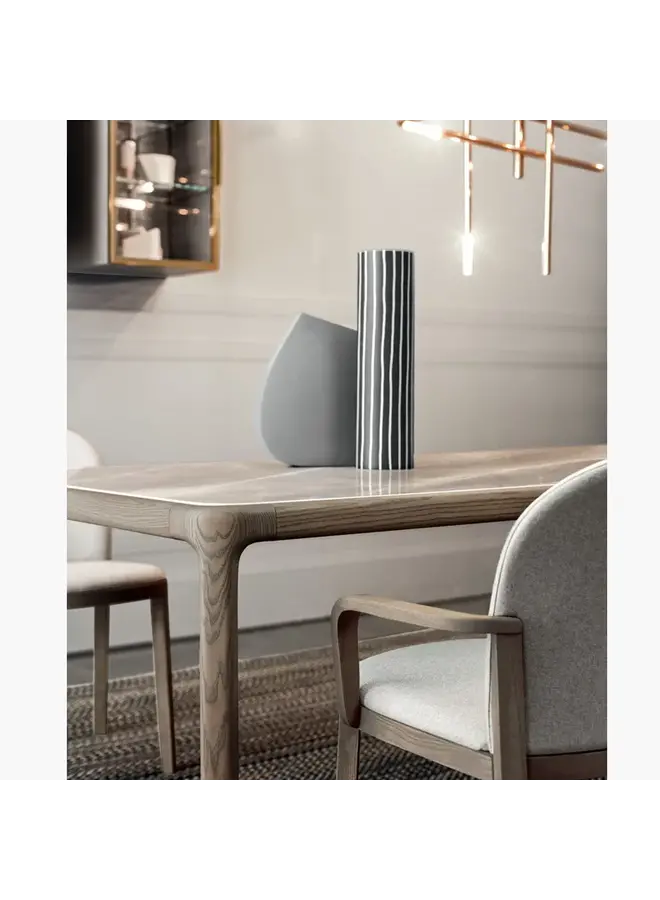 PIANCA INARI DINING TABLE