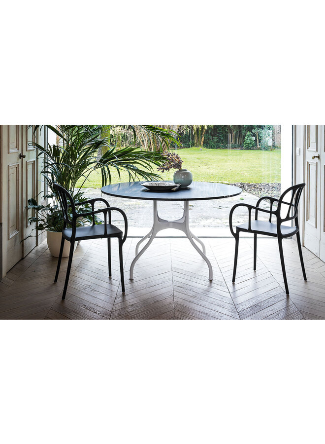 MAGIS MILÀ DINING TABLE