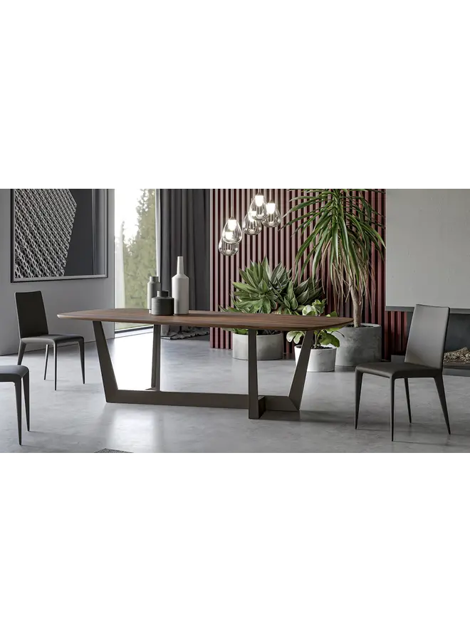 BONALDO ART DINING TABLE