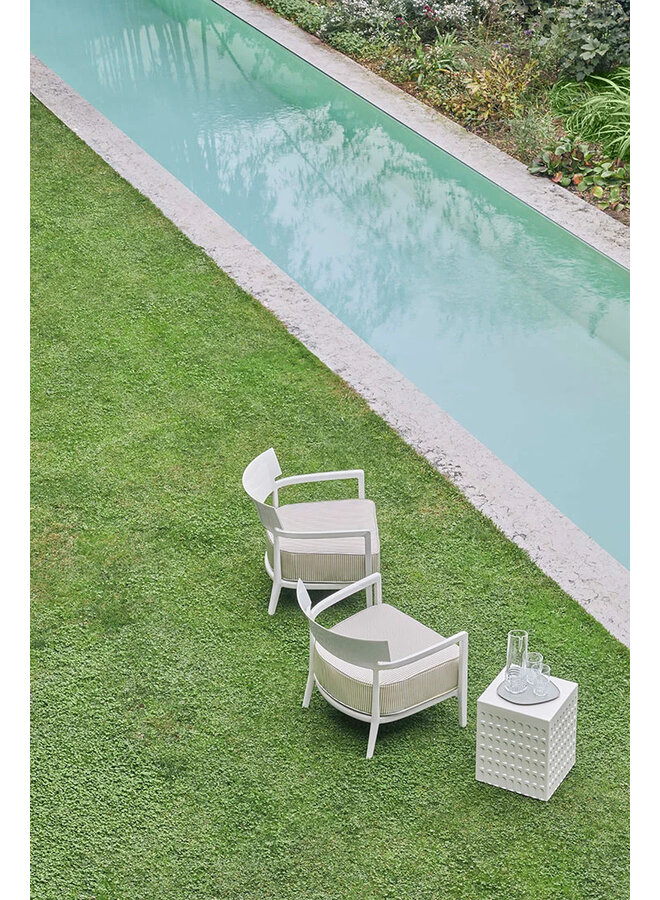 EUR WHITE SIDE TABLE