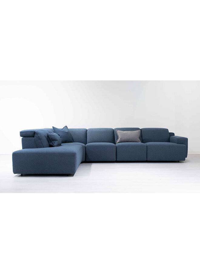 IAGO SECTIONAL SOFA
