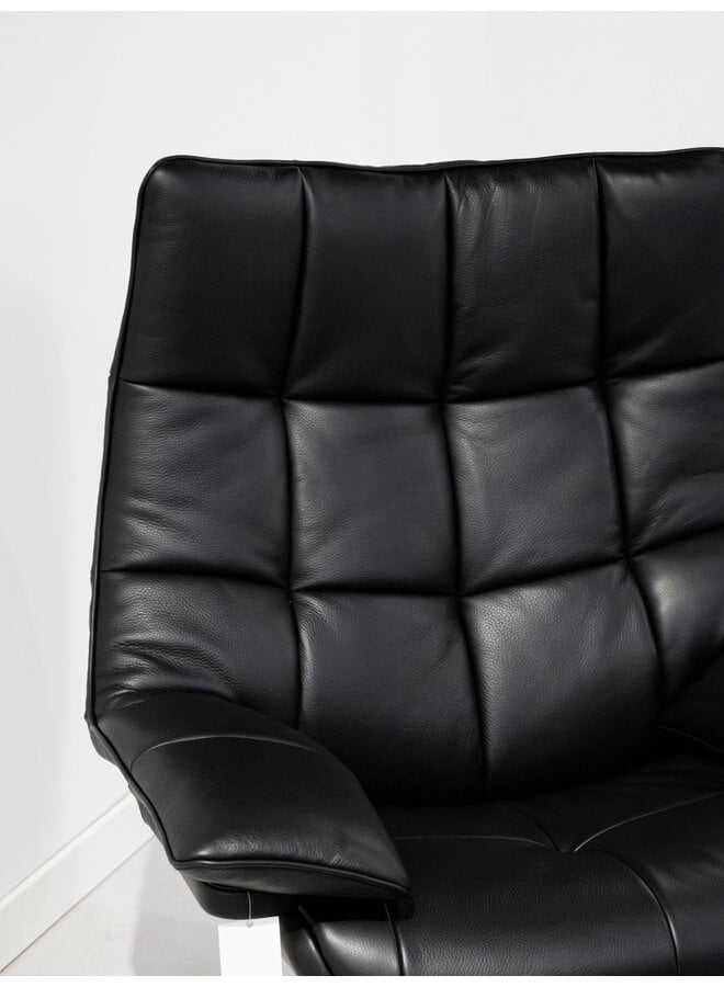 NATUZZI ITALIA RE-VIVE QUILTED KING ARMCHAIR WITH OTTOMAN