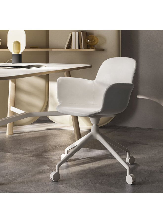 NATUZZI ITALIA NANÀ CHAIR