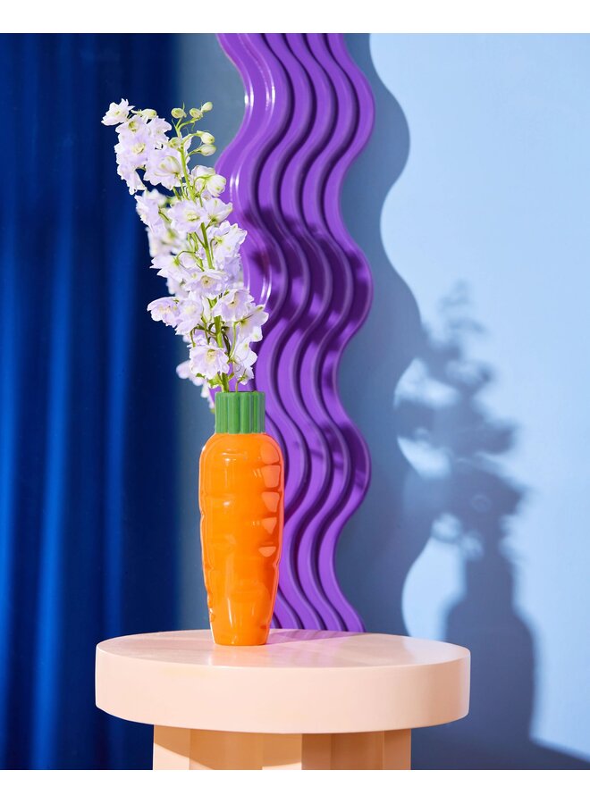 CARROT VASE