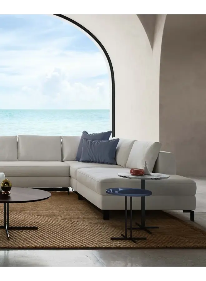 NATUZZI ITALIA ESTRO SIDE TABLE