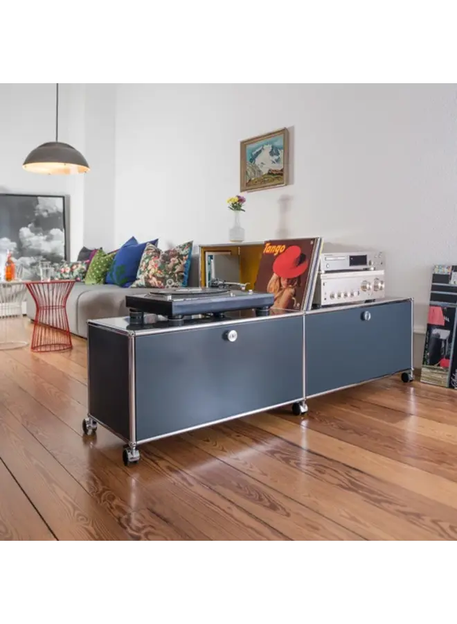 USM HALLER MEDIA (B218) (QS)