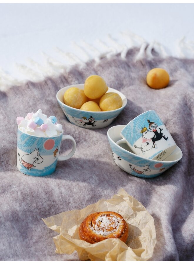 MOOMIN ARABIA MOOMIN MUG – ICE SWIMMING