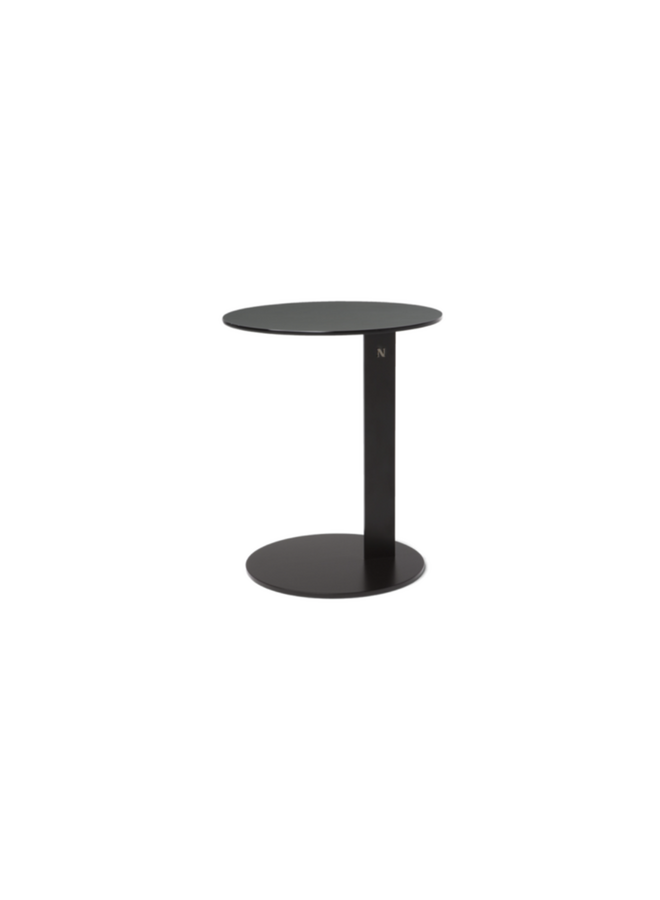 NATUZZI ITALIA CAVA SIDE TABLE