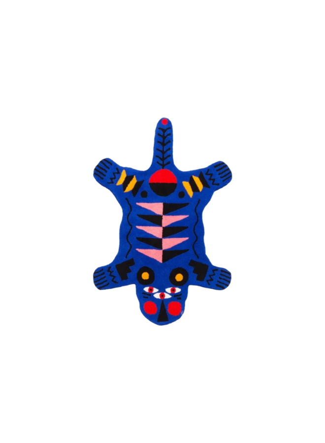 QEEBOO MEDIUM SHAPED RUG