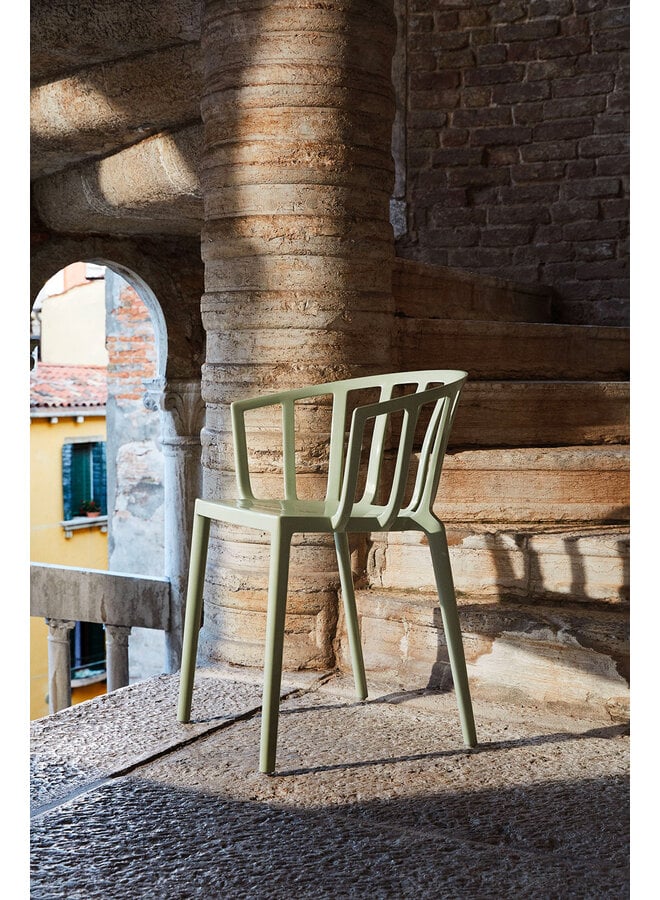 KARTELL VENICE CHAIR