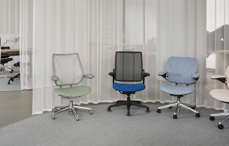 Humanscale Freedom Headrest: An Iconic Ergonomic Office Chair for Modern Workspaces