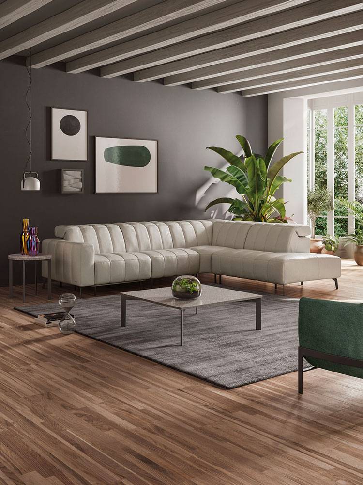 SPRING FLOOR MODEL SALE