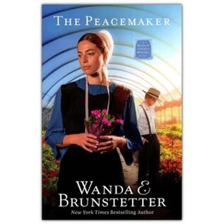 A Mifflin County Mystery #2: The Peacemaker (Wanda Brunstetter), Paperback