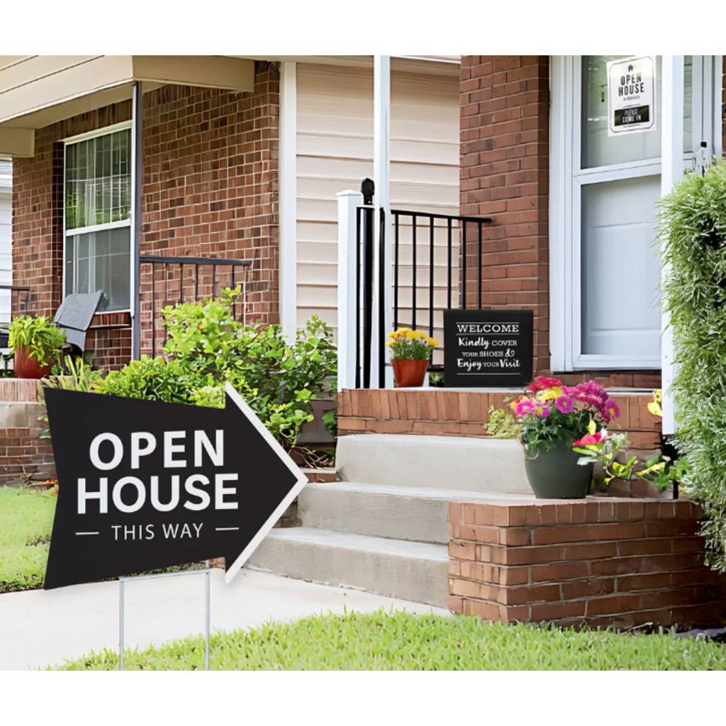 Black arrow-shaped signs (assorted)