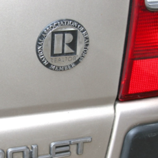 Realtor® round auto emblem
