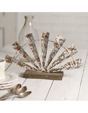 Half-Windmill Centerpiece