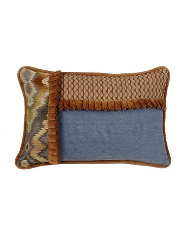 PIECED PILLOW W/RUFFLE DETAIL 12X19