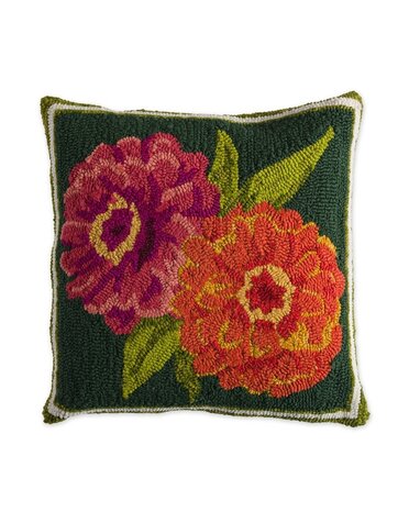 Indoor/Outdoor Hooked Pillow, Zinnia 18"x18"