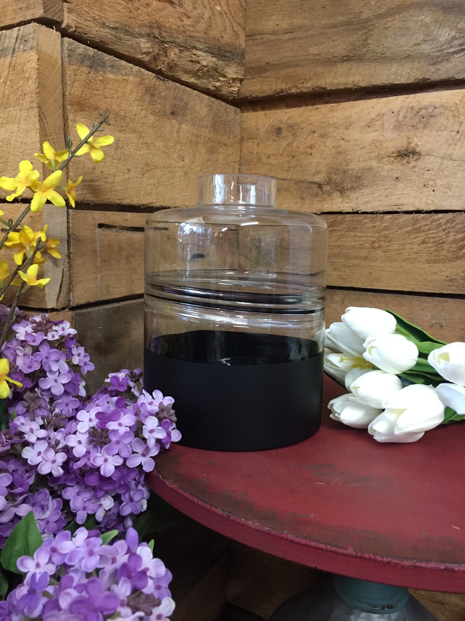 8" Clear Glass Vase w/ Black Bottom and Tapered Neck