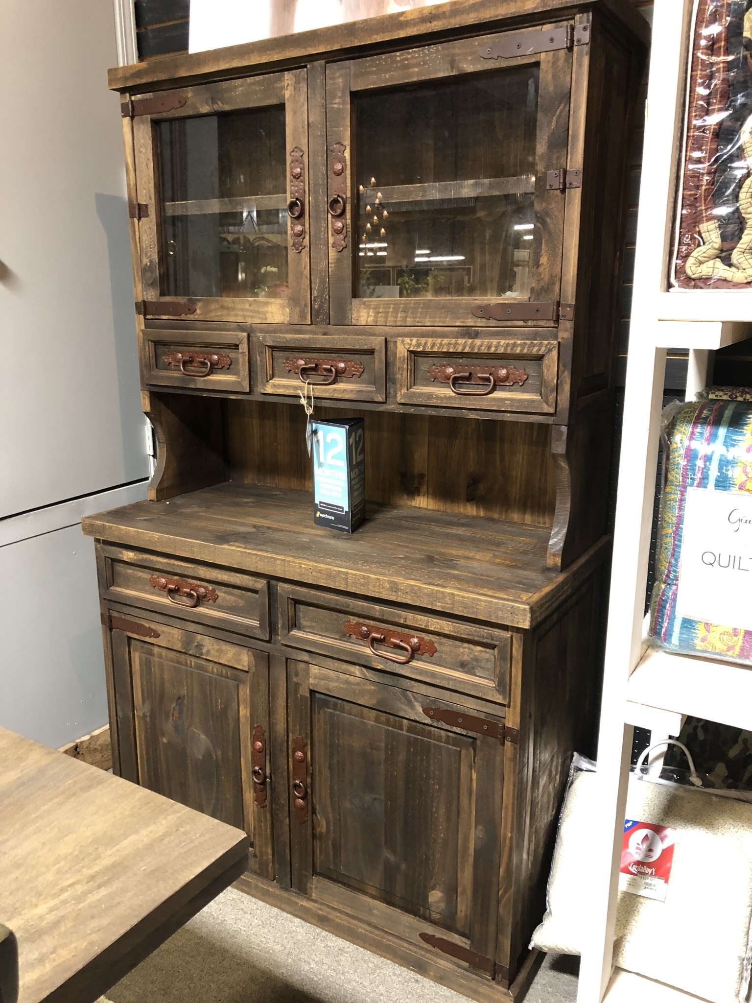 Santa Rita Hutch - Distressed