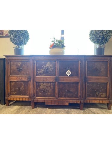 Olea Sideboard - Scottish Shield