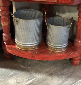 Metal Planter Set