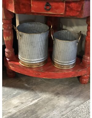Metal Planter Set