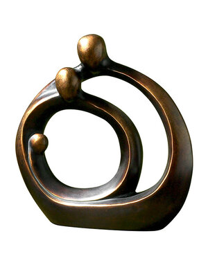 FAMILY CIRCLES FIGURINE