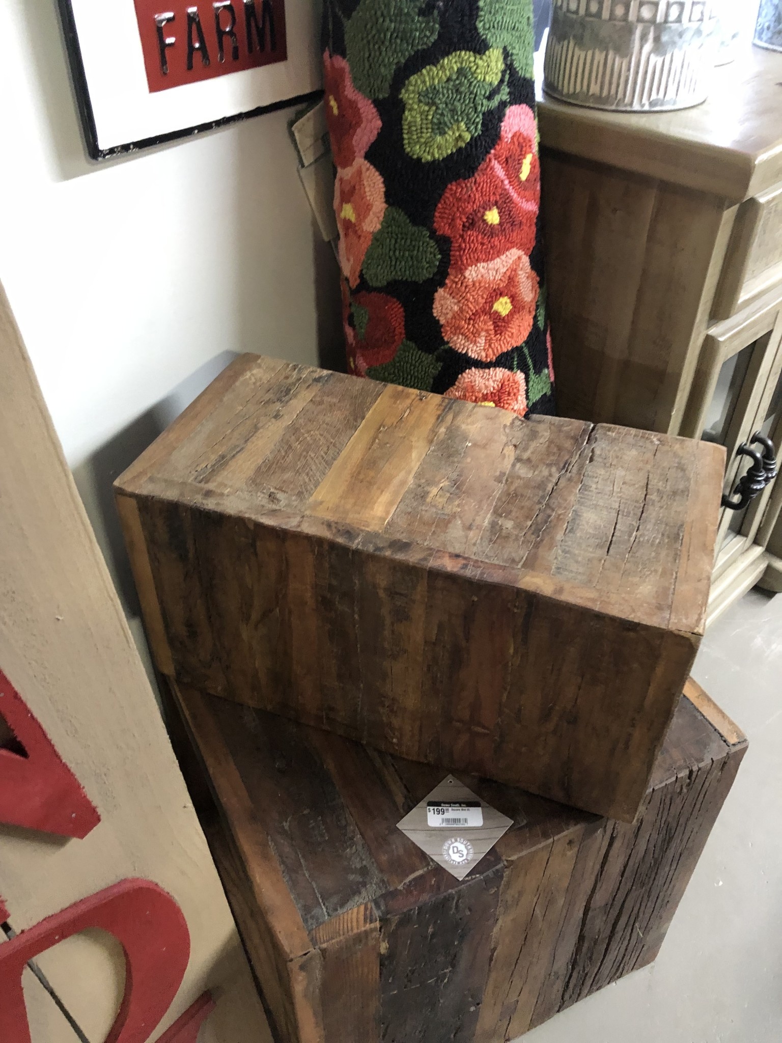 Sq Box L