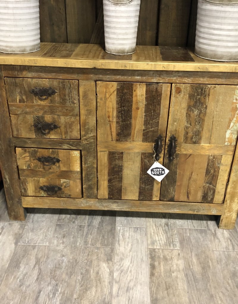 48" River Creek Dayna Chest - Natural Flaking