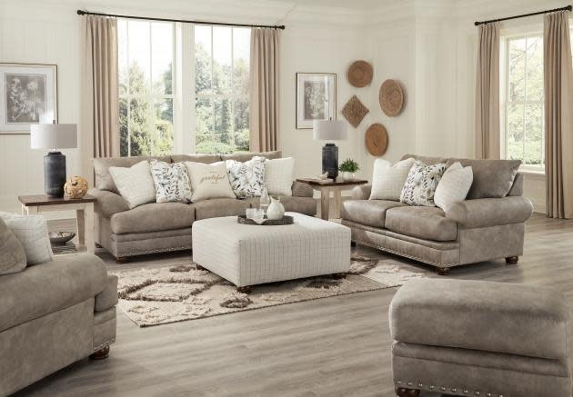 Briarcliff Loveseat - Pebble  DISCO 6/26