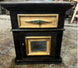 Rombitos King Bedroom Group - Black/Cascara