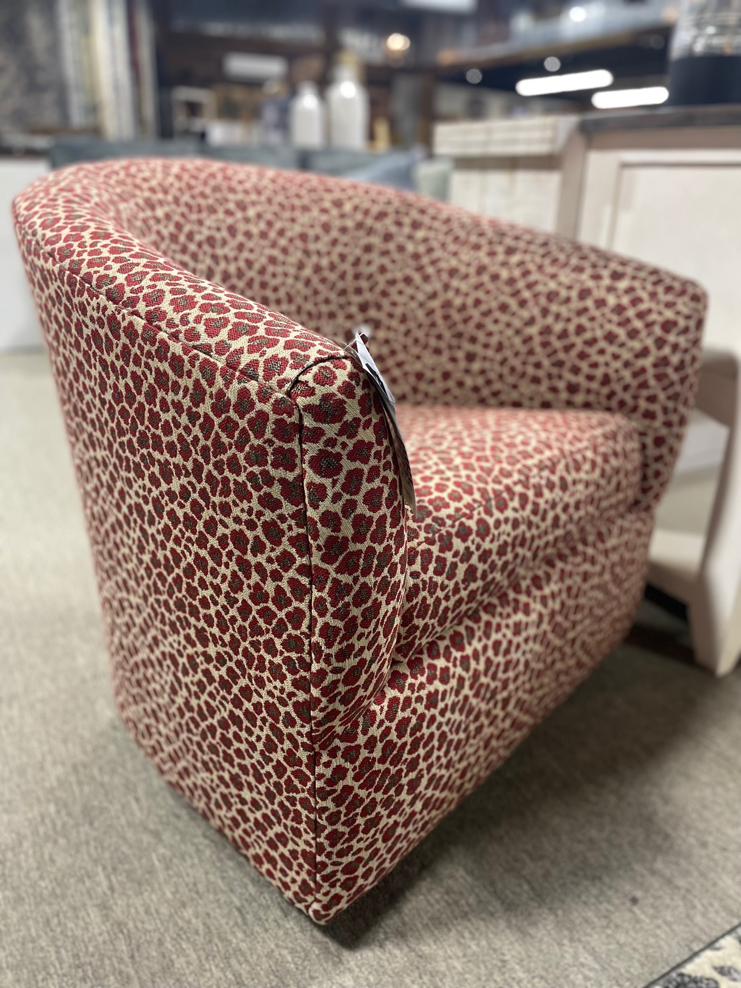 2004SW (swivel) - Pounce Red