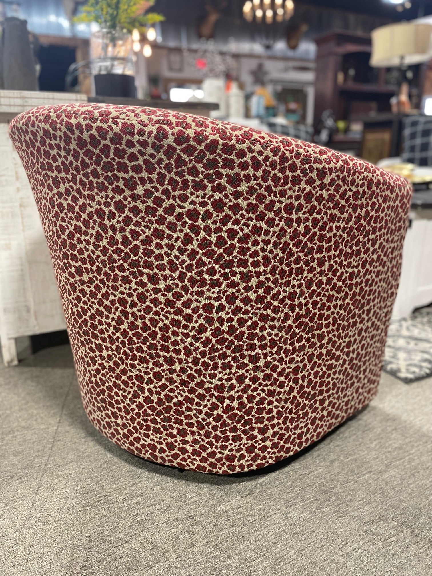 2004SW (swivel) - Pounce Red