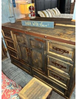 Mansion 8 Drawer/2 Door Dresser - Distressed